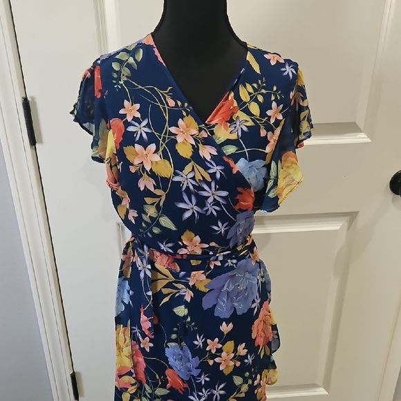 Sweet Pea Navy Floral Midi Dress - Picture 4 of 12